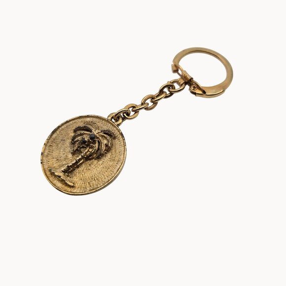 Gold-Toned Round Coin Embossed Palm Tree Chain Clip On Keychain Accessory Holder - Picture 2 of 7